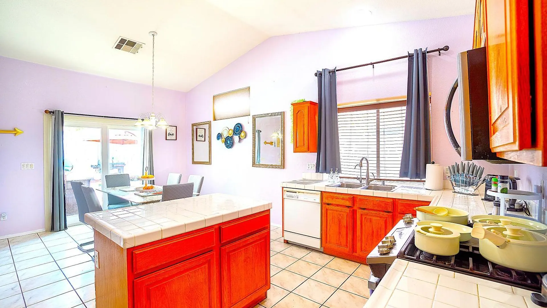 Private Guestrooms In North Las Vegas Area Гостевой дом